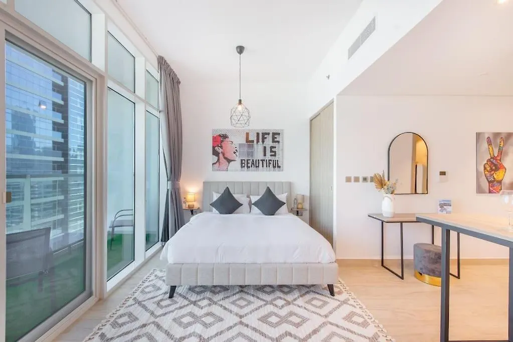 Funky Studio Dubai Marina Outstanding Facilities United Arab Emirates