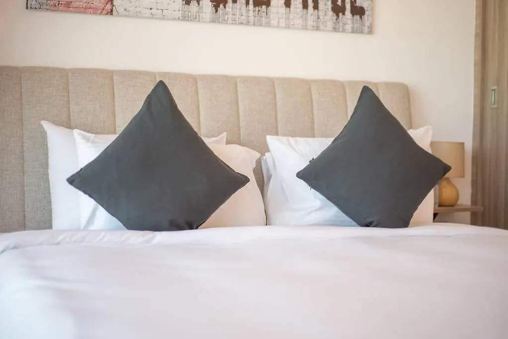 Apartment Funky Studio Dubai Marina Outstanding Facilities United Arab Emirates
