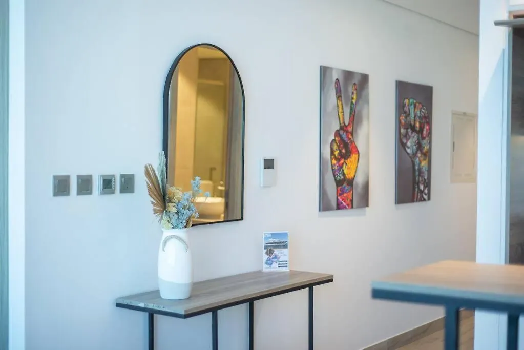 Funky Studio Dubai Marina Outstanding Facilities
